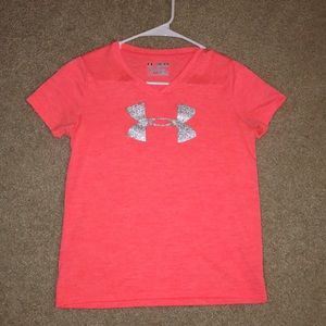 Under Armour Girls’ Shirt (10-12)